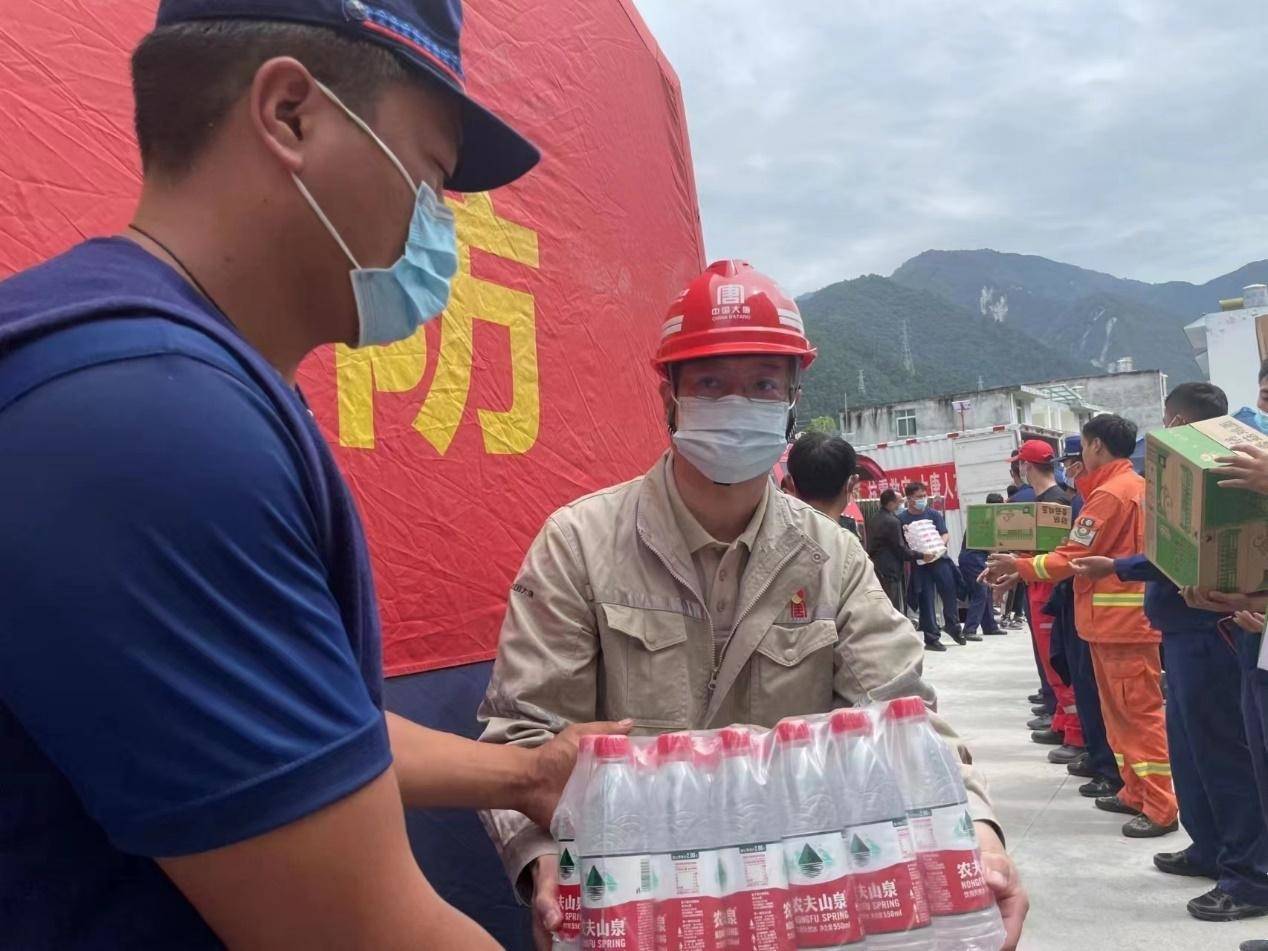 大唐甘孜水電公司：抗震一線的亮眼大唐紅