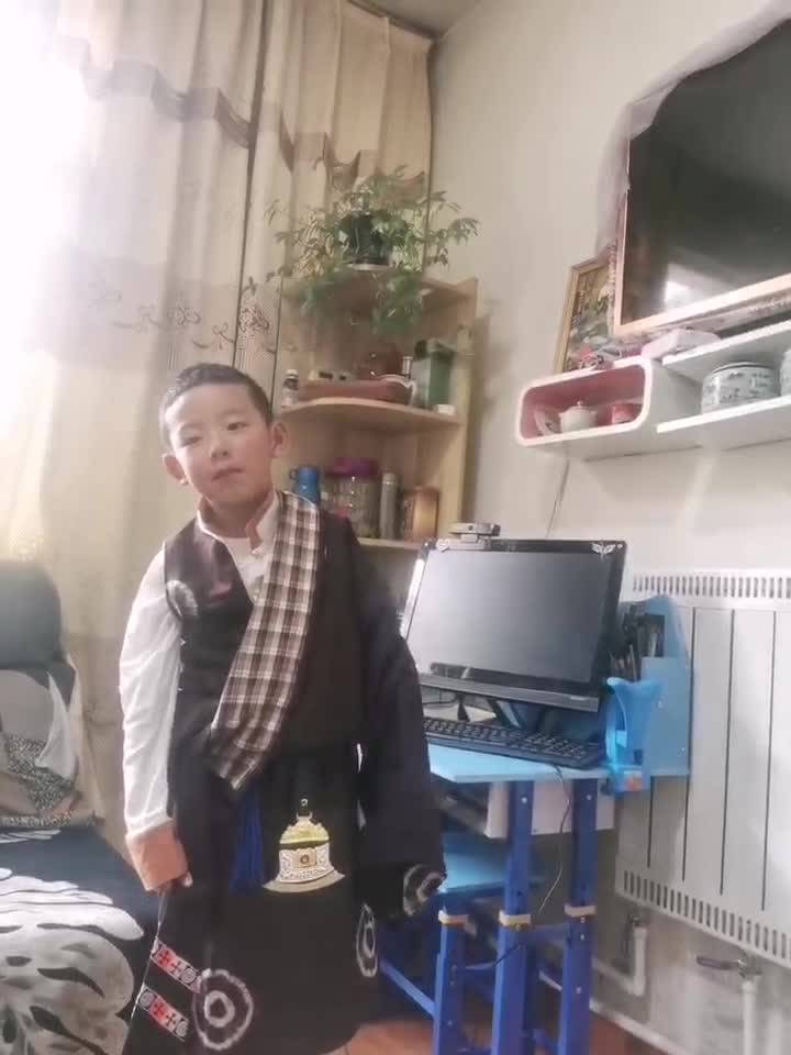 惜時
朗誦：嘉華扎西