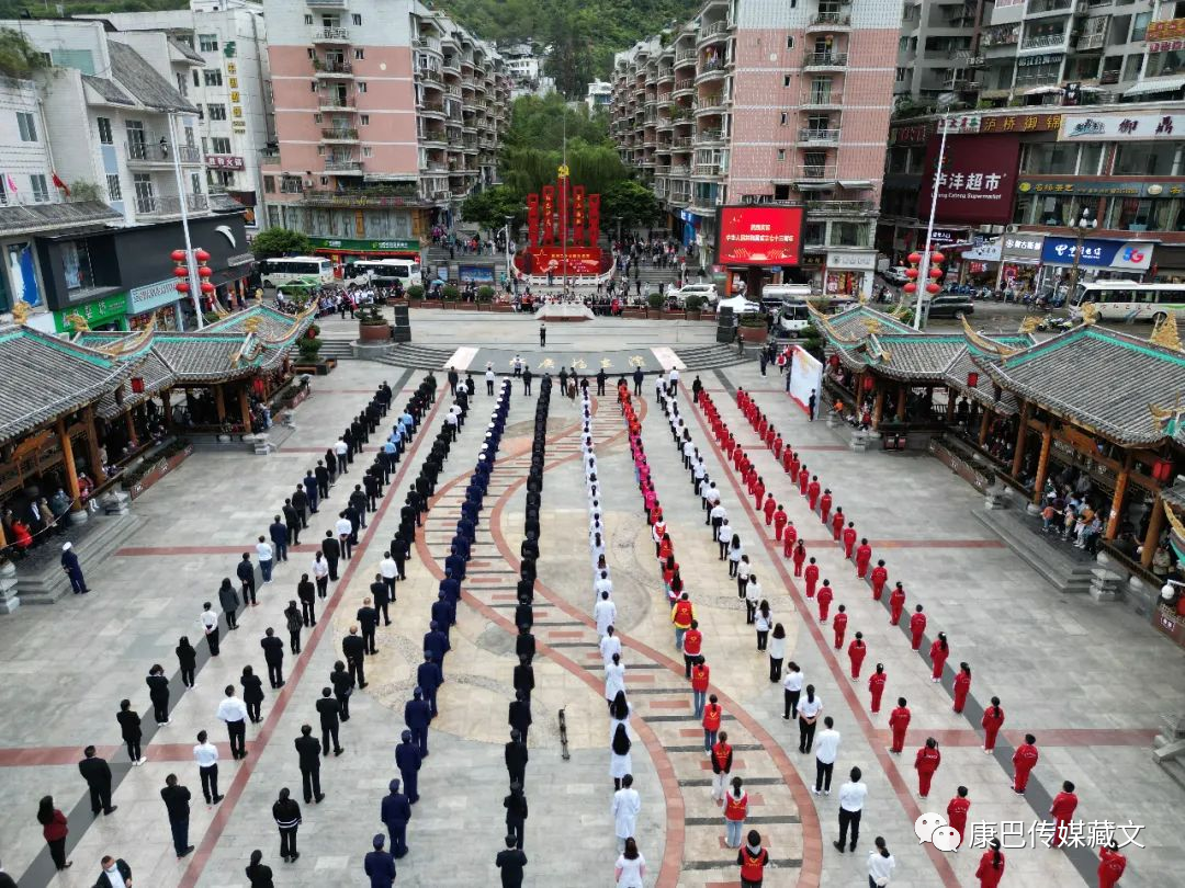 ལྕགས་ཟམ་ས་འགུལ་གནོད་ཐེབས་ཁུལ་དུ་རྒྱལ་དར་སྒྲེང་བའི་མཛད་སྒོ་སྤེལ།
