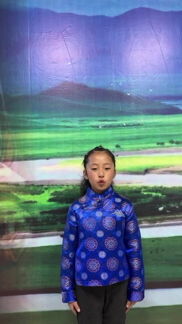《梅花》
朗诵：索郎娜卓    
阿坝州若尔盖县民族寄宿制小学