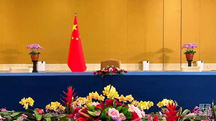 △中美元首會晤現(xiàn)場的中方座席。(總臺央視記者程鋮拍攝)