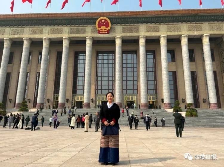 ཨུ་ཡོན་ཁོང་གིས་བོད་ལུགས་གསོ་རིག་གི་རྩ་བ་ཀྲུང་གོར་ཡོད་ཅེས་གསུངས།