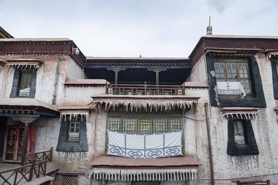 Manor-turned museum tells changes of life in Tibet