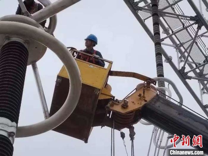 青海全面建成東部西部骨干電網(wǎng)網(wǎng)架