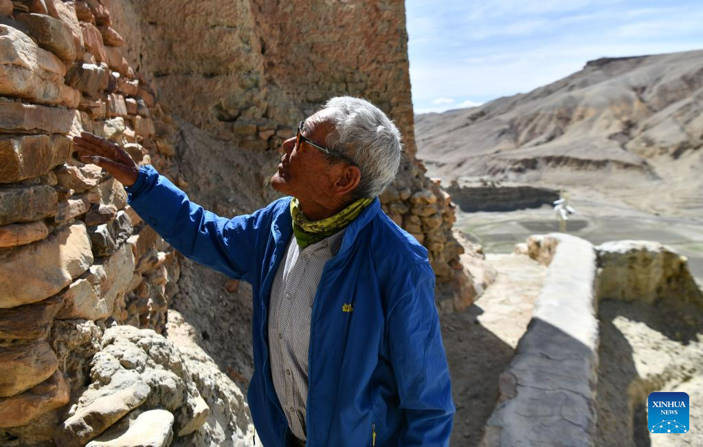 Pic story: guardian of caverns in Zanda County, SW China