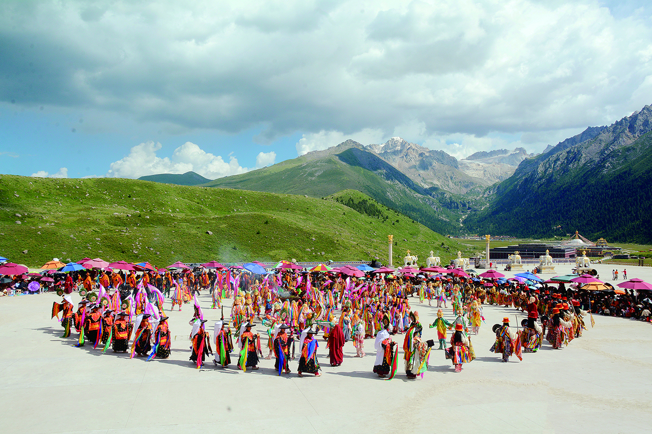 ཕུ་བོ་རྒྱ་ཚའི་འབྲོག་སྡེ་དང་རྫོགས་ཆེན་འབྲོག་རུ་སྡེ་བ།