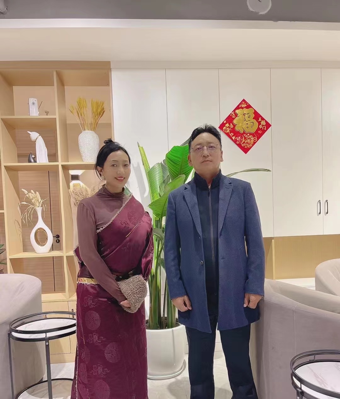 ལ་གླུའི་ལྷ་མོ།