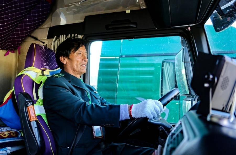 A postal driver's high-altitude odyssey for 26 years