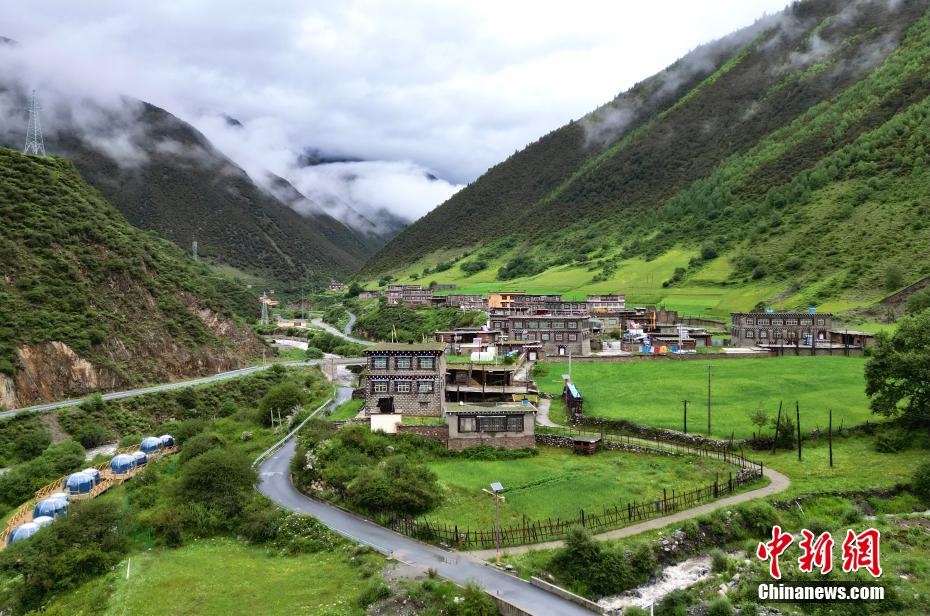 國道318川藏線川西高原景觀：秘境措普溝