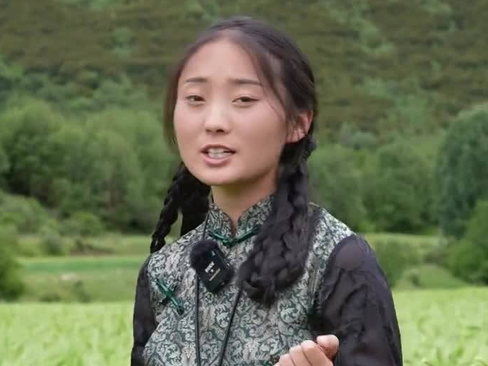 Singing clip of Tibetan song
