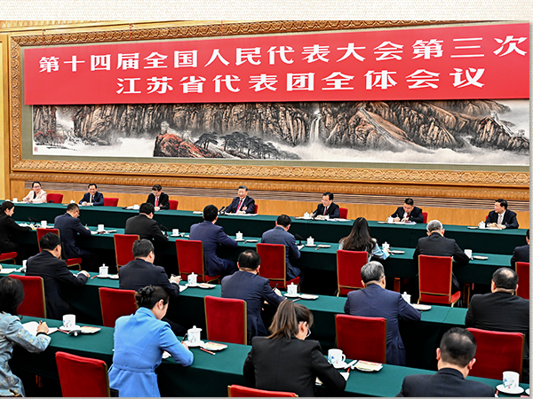 兩會第一觀察·瞬間丨圍坐共商家國事，上下同心向未來