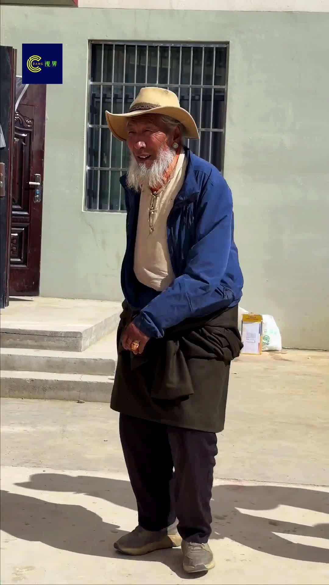 A Tibetan elder danced Loxie, a traditional Tibetan dance prevailed in Dingri County of Shigatse