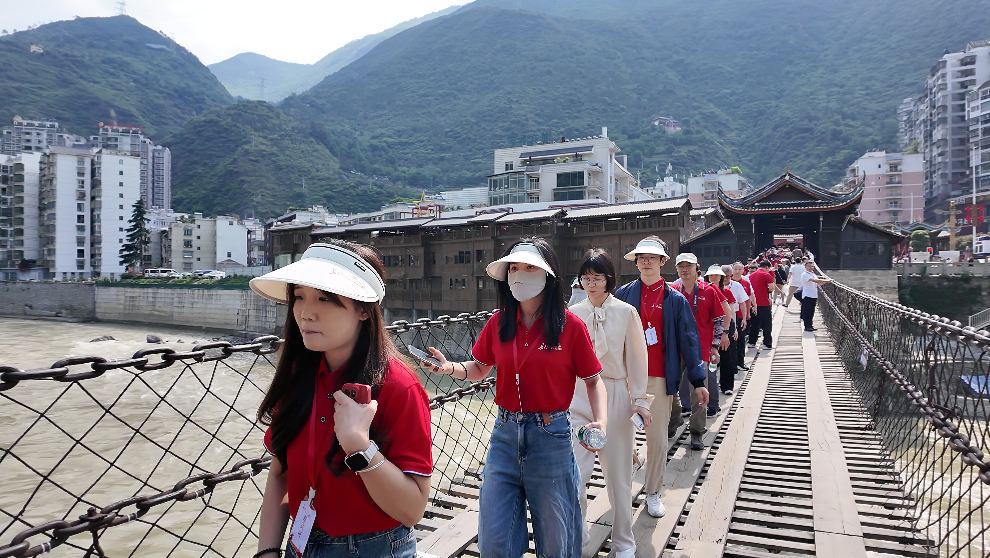 踏尋長征足跡！“長征路上看四川” 甘孜行走進瀘定、丹巴