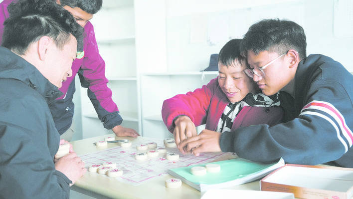 紅原縣寄宿制藏文中學：興趣課點亮高原學子夢想