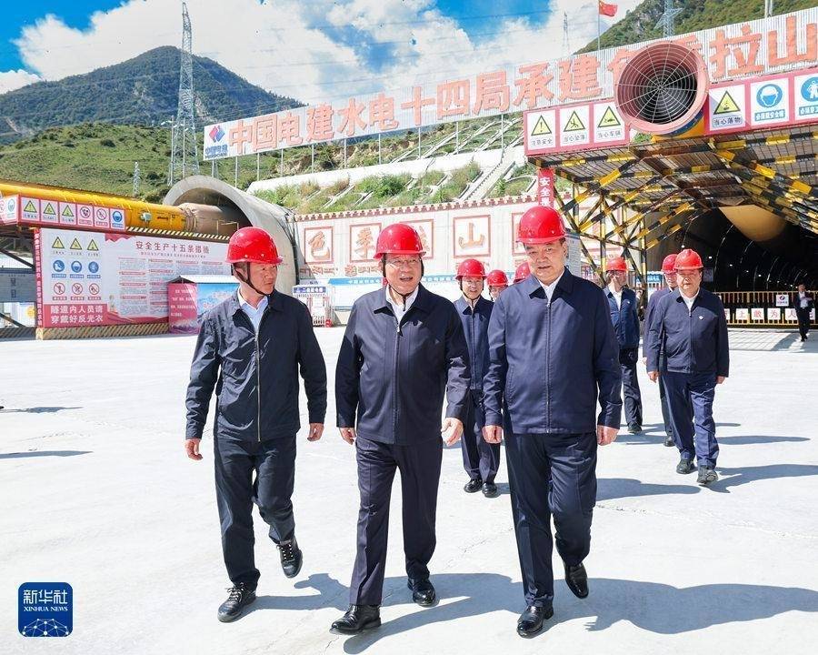 ལི་ཆང་གིས་བོད་ལྗོངས་སུ་རྟོག་ཞིབ་གནང་བ།