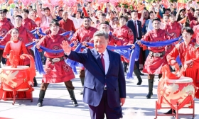 习近平离开新疆返回北京