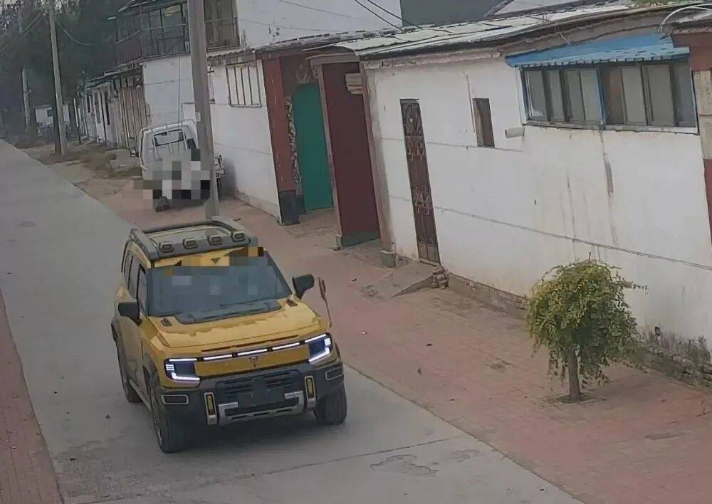 ལམ་བར་ནས་ཁ་པར་གཡར་མཁན་ལ་གཟོབ།