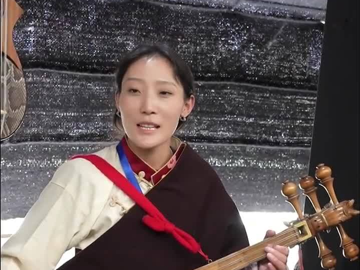 Singing clip of Tibetan song