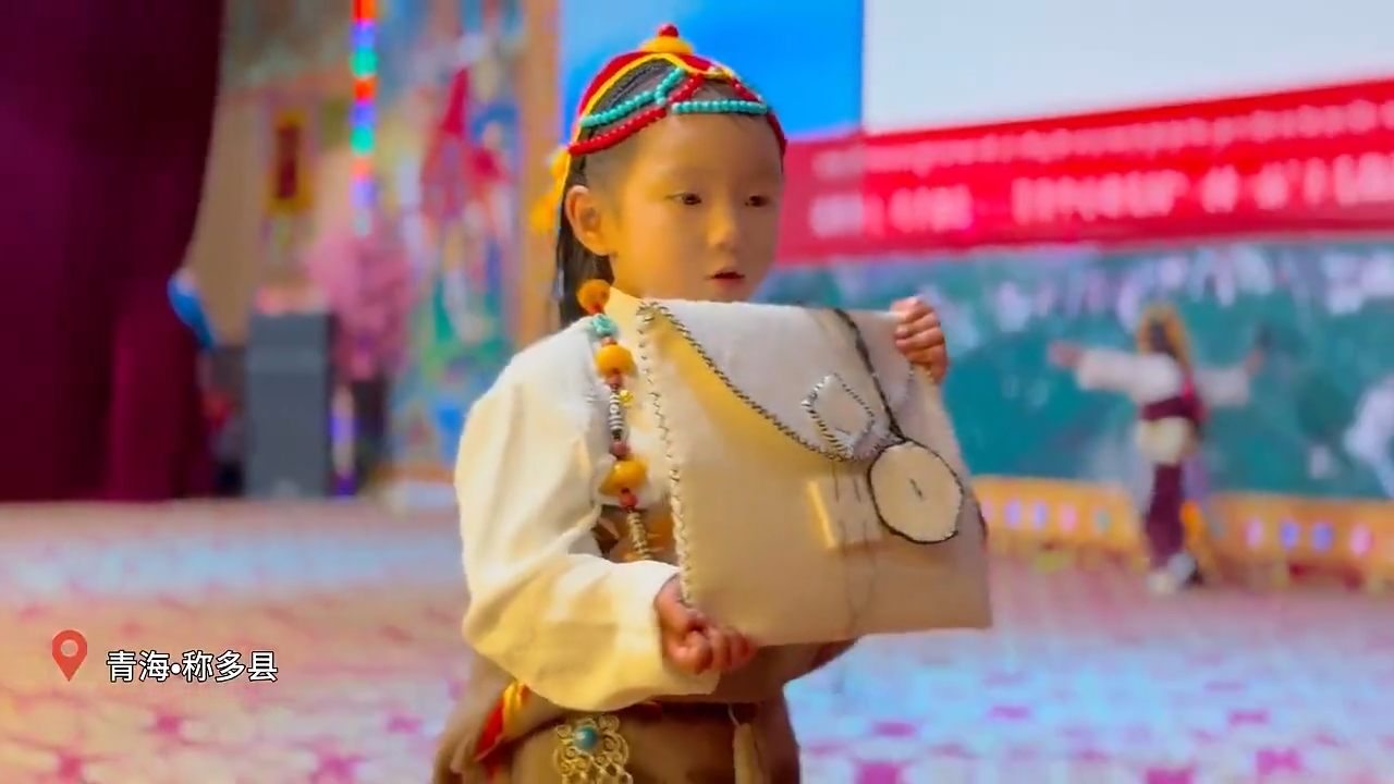 Rooted in Hometown, Crafting with Creativity – Special exhibition of wool punch needle embroidery handicrafts from Gaduo Central Kindergarten, Chindu County, Qinghai Province