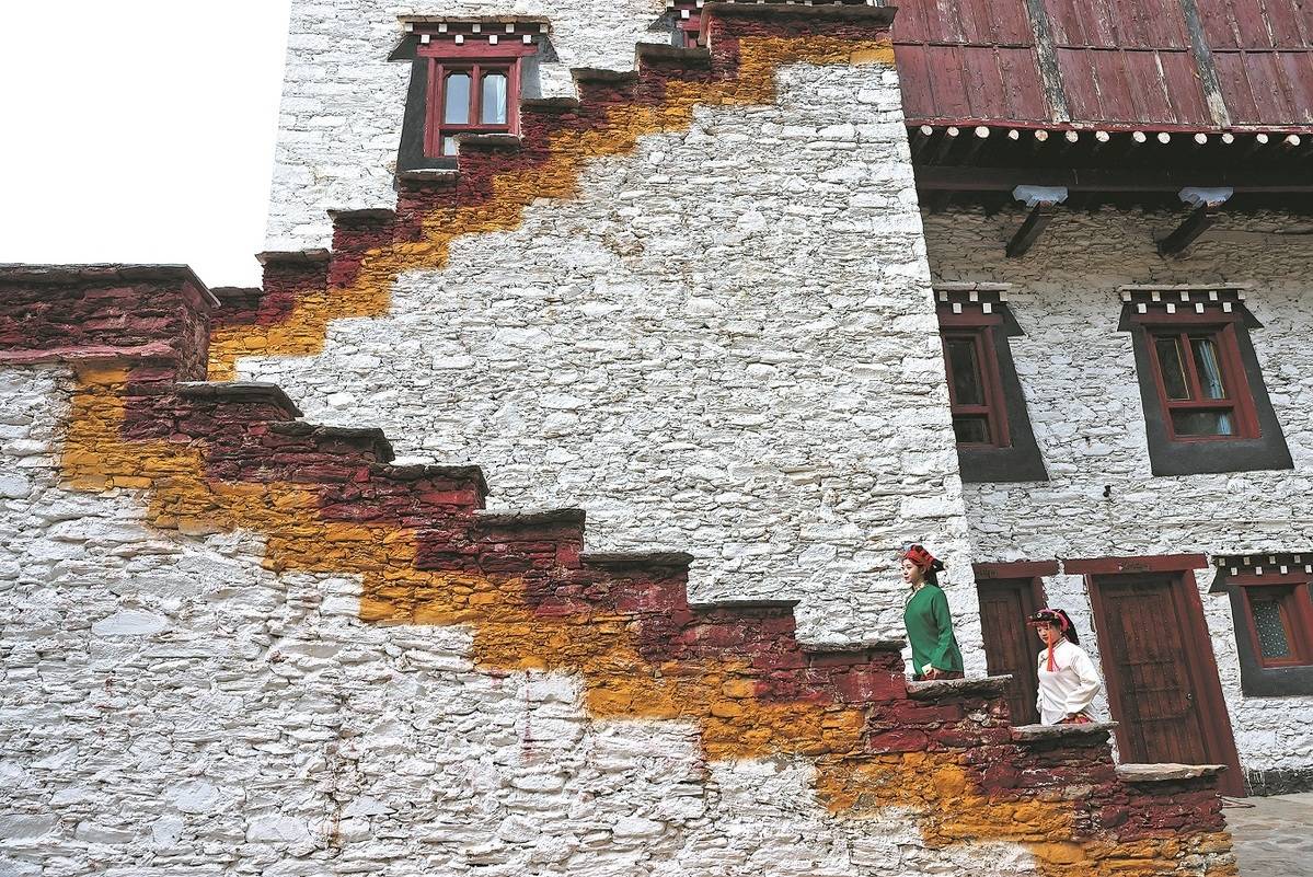 Tourism accolade boosts Sichuan village's popularity