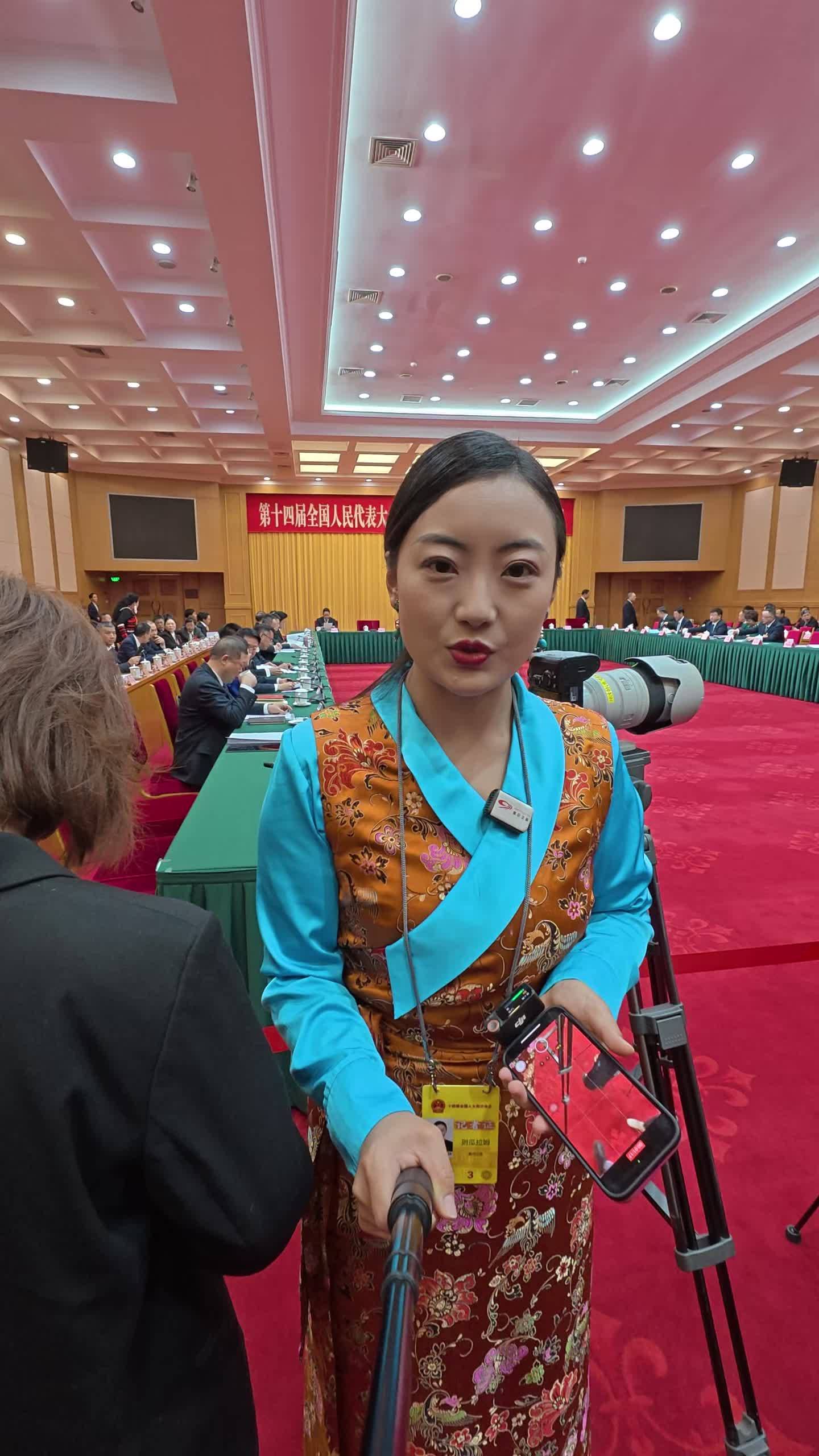 On March 6, media from home and abroad attended the open day of the Sichuan delegation to the 2026 Two Sessions