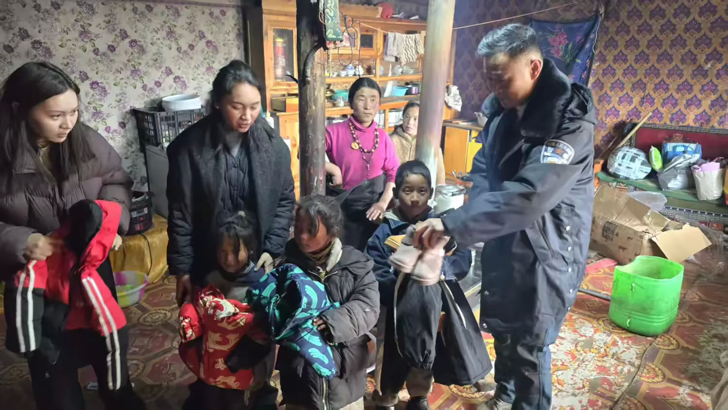简篇-暖心慰问单亲妈妈 真情关爱温暖人心——宜牛乡人民政府开展跨乡走访慰问单亲妈妈活动