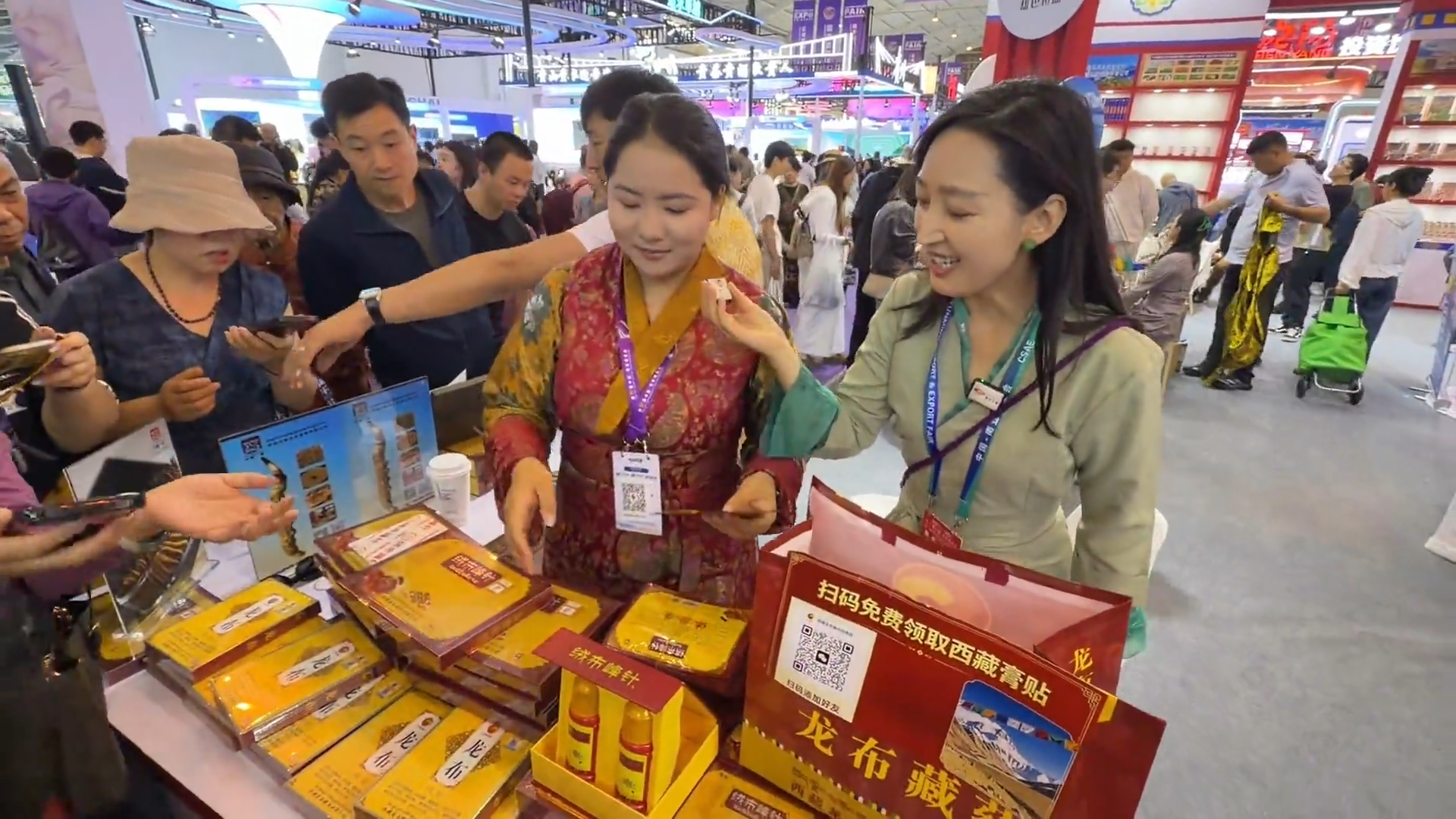 Join Tsogyal to tour the Xizang booth at the 10th South Asia Expo