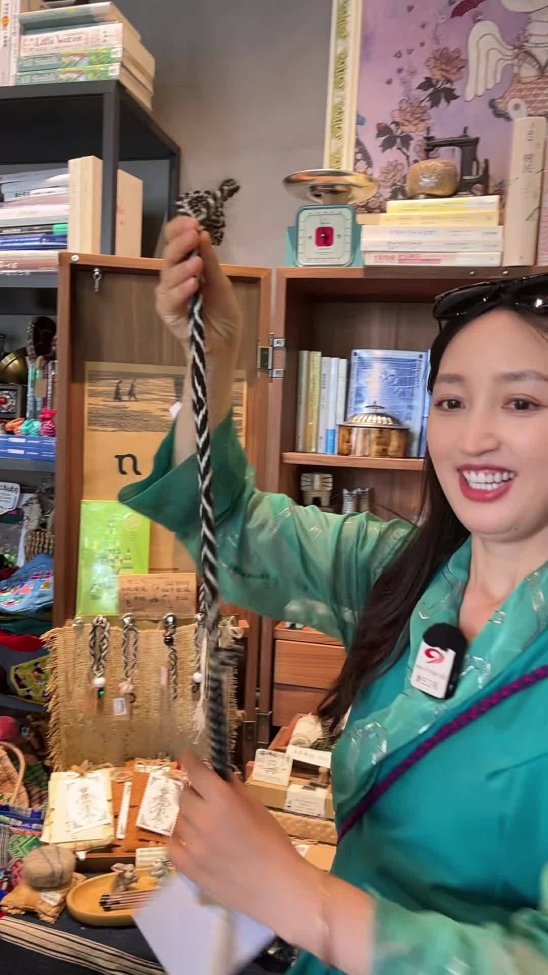 Checked in at a special bookstore in Kunming! More than just books — this place is a love letter to traditional craftsmanship
