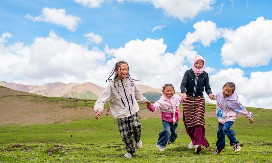 InXizang | Qinghai-Xizang Railway brings new life to Tatso family over 20 years