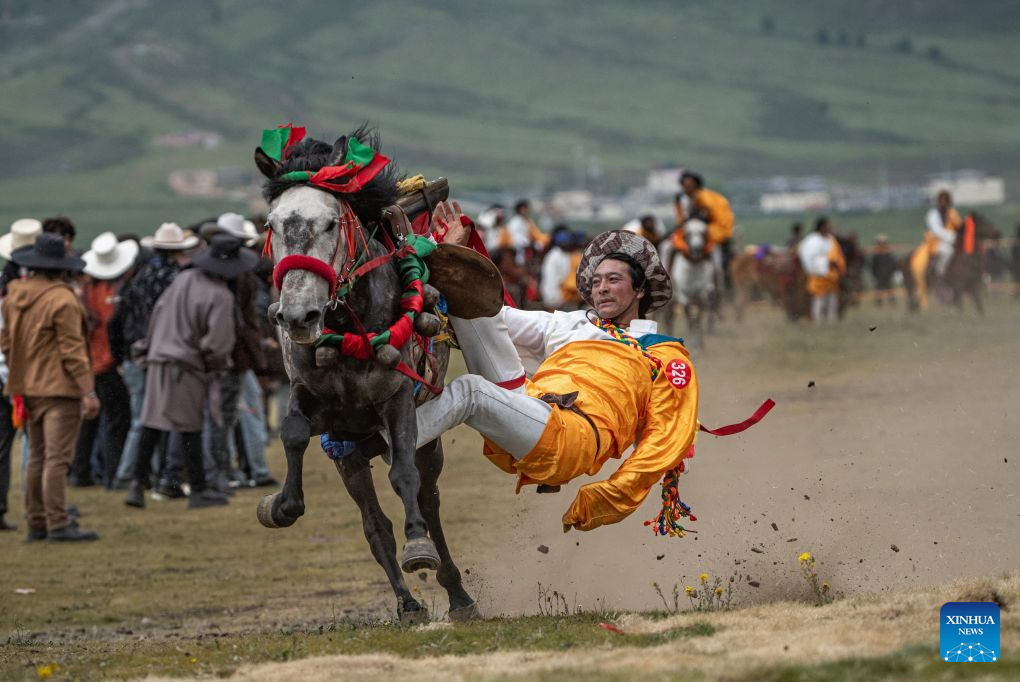 Equestrian performance event featuring traditional horse-riding skills held in Sichuan, SW China