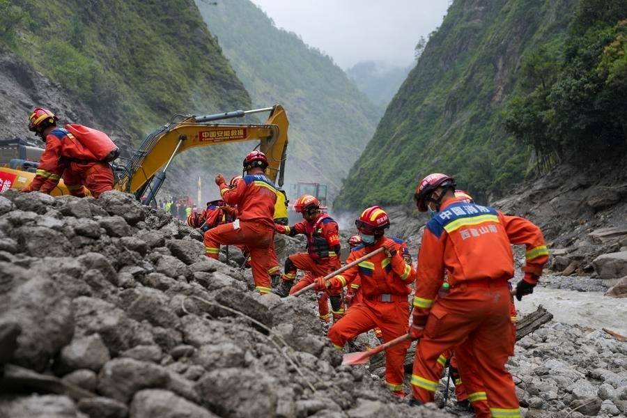 Update: Mudslide rescue efforts intensify in Xizang as death toll rises to 16, with 546 missing