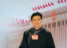 དམངས་འཚོའི་མི་འདང་ས་ཁ་གསབ་བྱས་ནས་སྐྱིད་པའི་འཚོ་བ་བསྐྲུན།