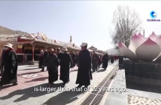 Quake-damaged sacred Tibetan mound restored in Yushu, China