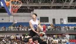 草根扣将陈登星助阵西藏三对三篮球赛