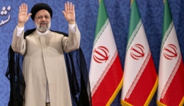 Raisi sworn in as Iran's new president