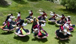 Experts: Human rights in Tibet make great progress
