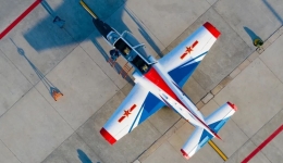 重型战斗机女飞行员，她才23岁！