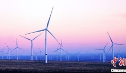 国网12年暖心相助：点亮黄河源头万家灯火