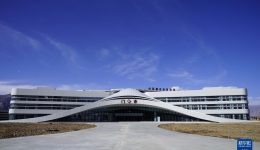 西藏：多措并举促高原经济跑出“新速度”