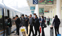 China braces for travel peak as May Day holiday ends