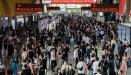 Canton Fair's offline exhibitions conclude following record foot traffic