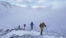 71 climbers summit mountain in Tibet