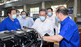 Chinese premier urges efforts to boost real economy, expand demand