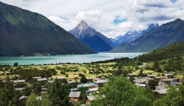 Looking Good: Ecology Meets Economy