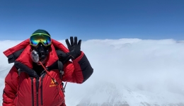 Tibet Story: Born to conquer the summits