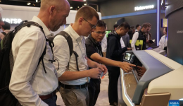 Chinese innovations shine at world's leading display show