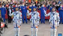 See-off ceremony held for Chinese astronauts of Shenzhou-16 mission