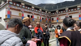 International guests visit China’s Tibet