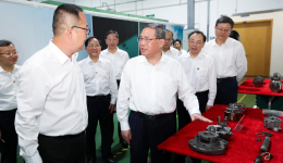 Chinese premier calls for improved pilot FTZs, exploration of high-level opening-up