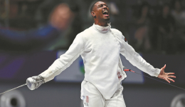 French fencer crowned after thrilling performance